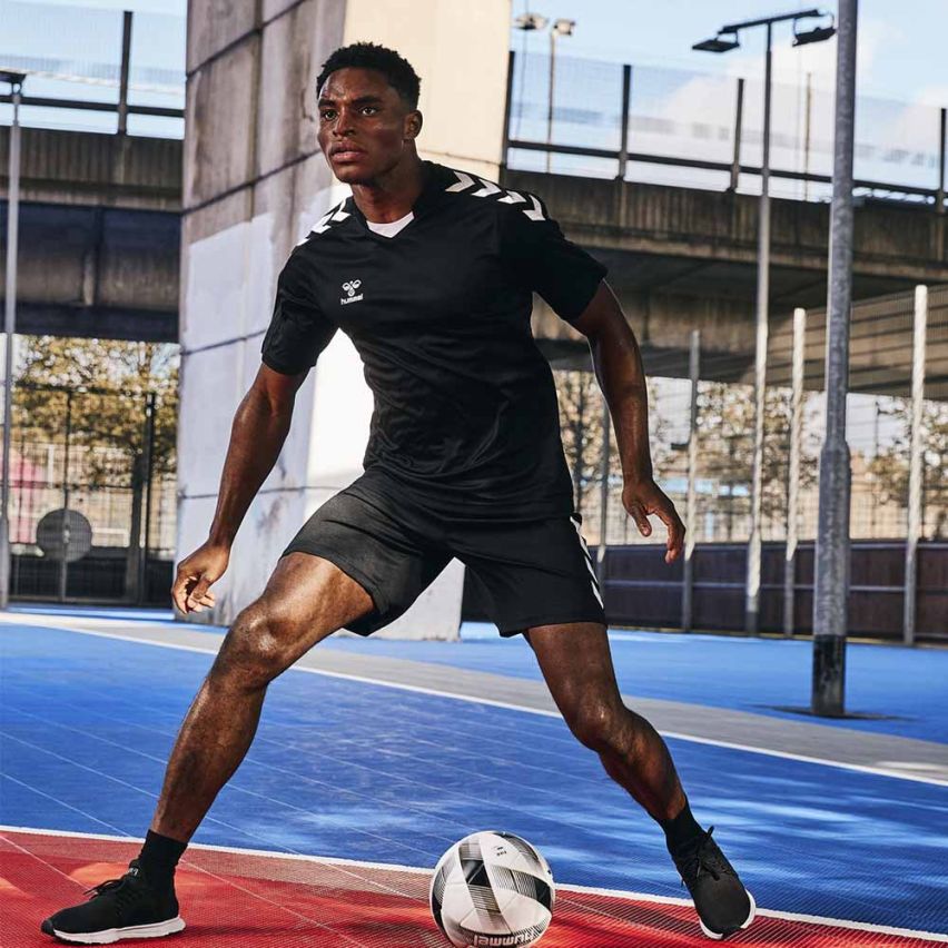 Hummel hmlCORE XK POLY SHORTS schwarz