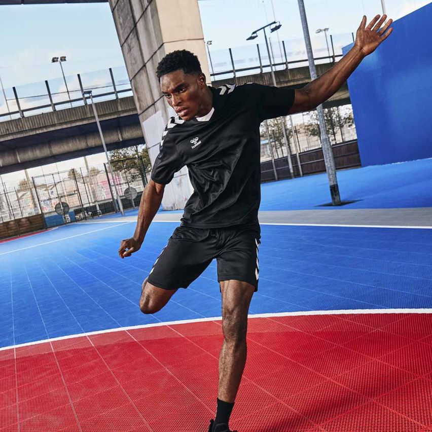 Hummel hmlCORE XK POLY SHORTS schwarz