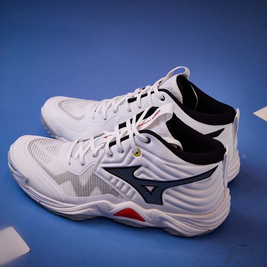 Mizuno Wave MOMENTUM ELITE MID white/black/fiery red